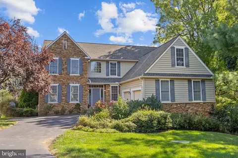 102 Cypress Pt, Avondale, PA 19311