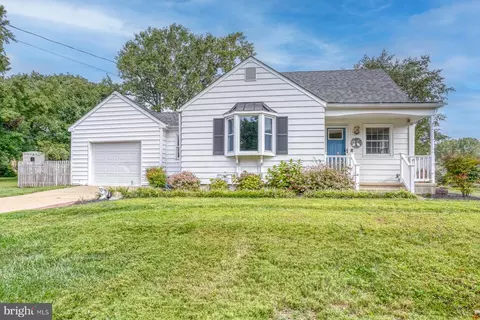 303 E Street Rd, Kennett Square, PA 19348