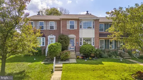 127 Longford Rd, West Chester, PA 19380