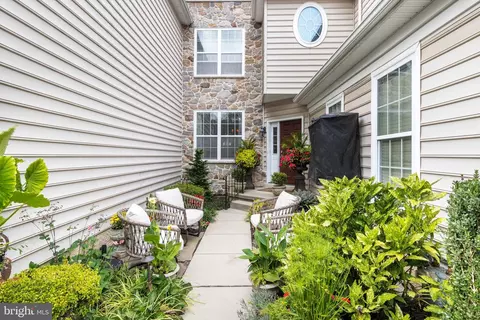 545 Downing Ct, Exton, PA 19341 photo 3