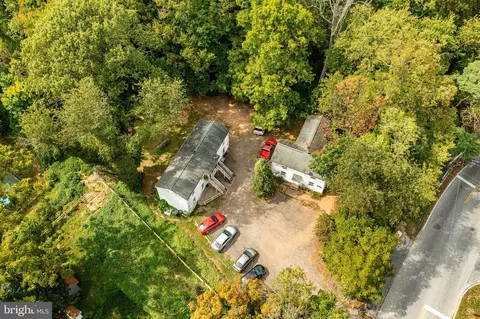 156 N Walnut St, Kennett Square, PA 19348