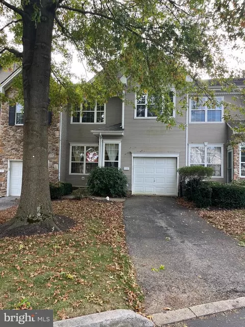 123 Chaps Ln, West Chester, PA 19382