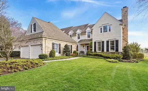 379 Applebrook Dr, Malvern, PA 19355