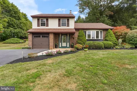 598 Mount Hope Rd, Lincoln University, PA 19352