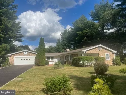 1005 S Chester Rd, West Chester, PA 19382