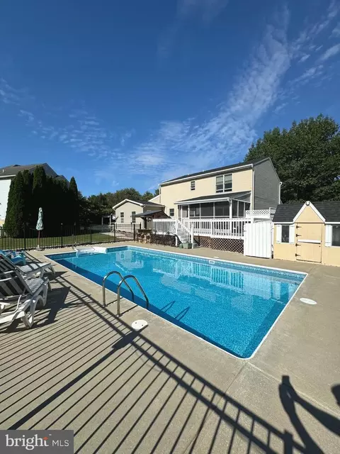 7 Joseph Pyle Dr, West Grove, PA 19390
