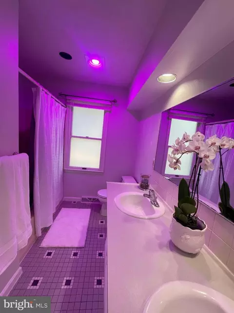 Bath - 473 Quigley Ave, Wayne, PA 19087 photo 1 of 5
