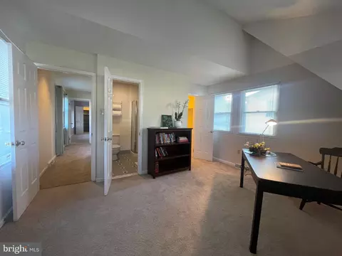 Entry Way - 473 Quigley Ave, Wayne, PA 19087 photo 5 of 14