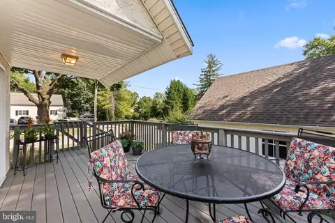 Exterior - 473 Quigley Ave, Wayne, PA 19087 photo 17 of 19