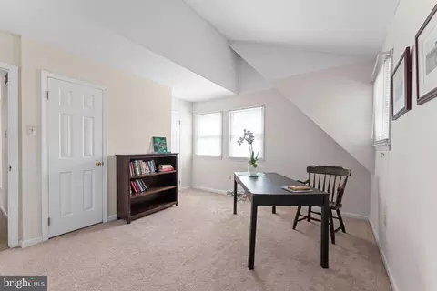 Entry Way - 473 Quigley Ave, Wayne, PA 19087 photo 9 of 14