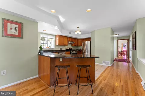 Entry Way - 473 Quigley Ave, Wayne, PA 19087 photo 14 of 14