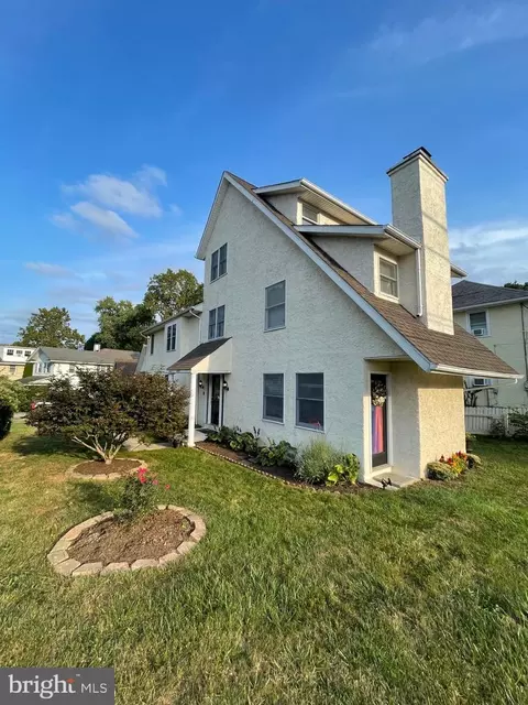 Exterior - 473 Quigley Ave, Wayne, PA 19087 photo 5 of 19
