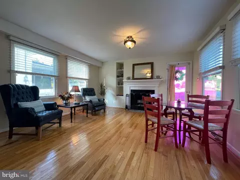 Living - 473 Quigley Ave, Wayne, PA 19087 photo 1 of 5