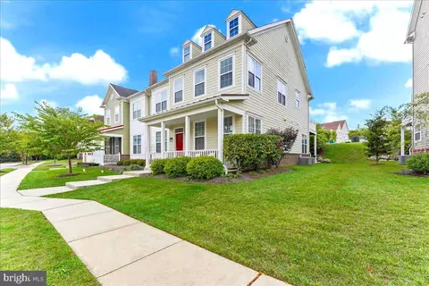 203 Pound Ln, Malvern, PA 19355