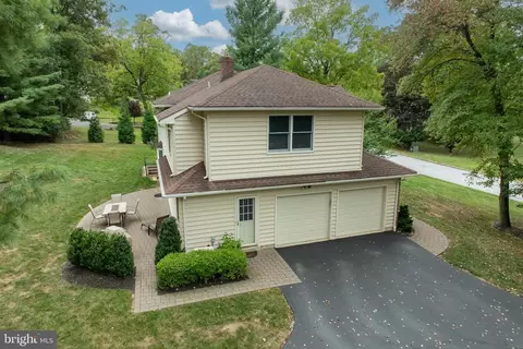 Exterior - 604 Brainerd Pl, Exton, PA 19341 photo 7 of 10