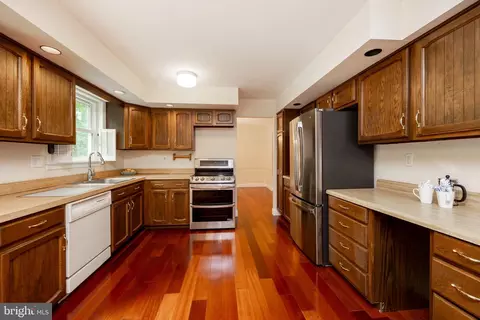 Kitchen - 604 Brainerd Pl, Exton, PA 19341 photo 1 of 2