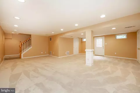 Living - 604 Brainerd Pl, Exton, PA 19341 photo 7 of 7