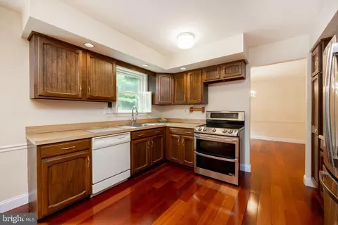 Kitchen - 604 Brainerd Pl, Exton, PA 19341 photo 2 of 2
