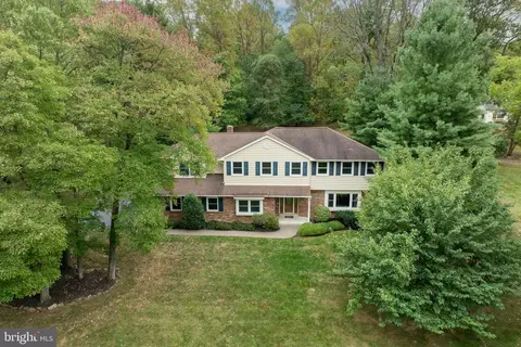 Exterior - 604 Brainerd Pl, Exton, PA 19341 photo 2 of 10