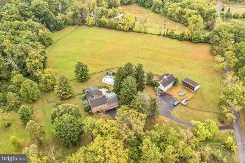 1820 Chestnut Hill Rd, Pottstown, PA 19465