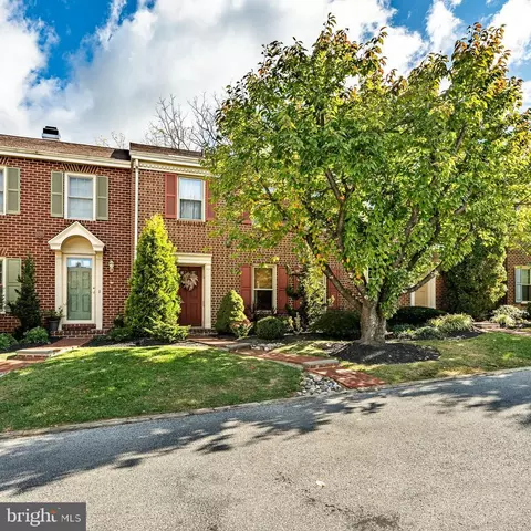 102 Penns Ln, Malvern, PA 19355