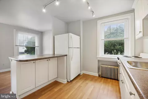 Kitchen - 274 Old Eagle School Rd, Wayne, PA 19087 photo 1 of 2