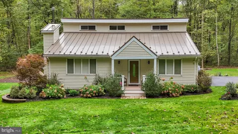17 Mauger Rd, Elverson, PA 19520