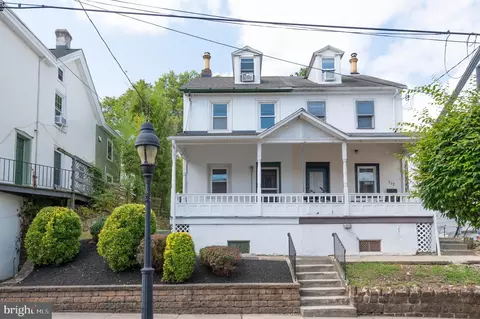 110 N Main St, Spring City, PA 19475