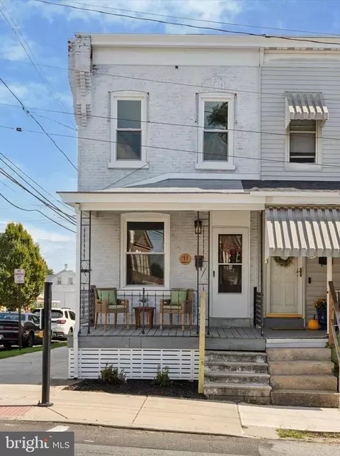 41 Franklin Ave, Phoenixville, PA 19460