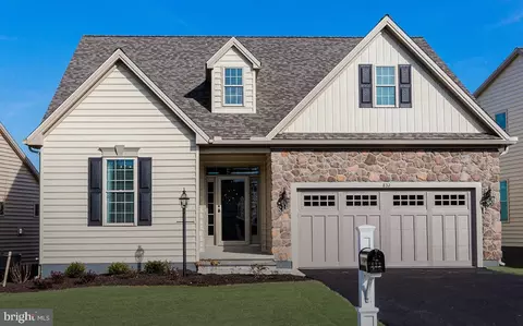 609 Greenbriar Path, Cochranville, PA 19330
