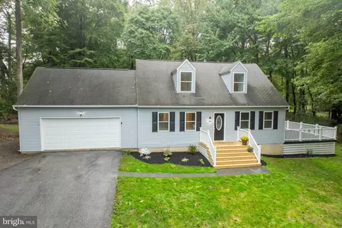 180 Maranatha Dr, Coatesville, PA 19320