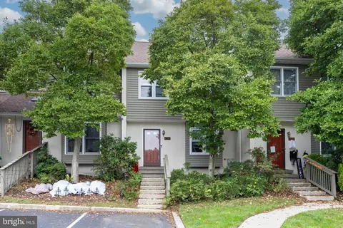 4204 Franklin Ct, Chester Springs, PA 19425