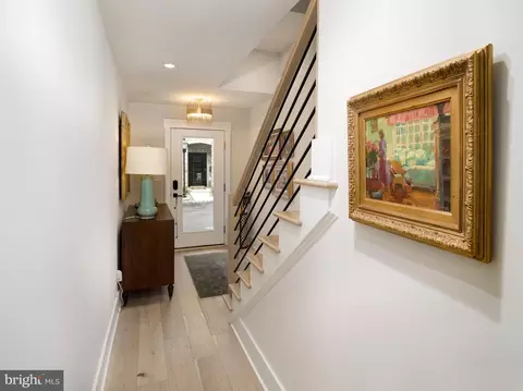 Entry Way - 6 Samantha Way, Devon, PA 19333 photo 2 of 12