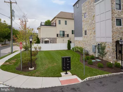 Exterior - 6 Samantha Way, Devon, PA 19333 photo 5 of 5