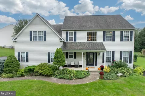 80 Ramblewood Dr, Glenmoore, PA 19343