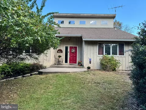 30 Mooney Ln, Phoenixville, PA 19460