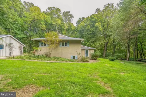 8 Running Deer Trl, Landenberg, PA 19350