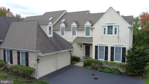 323 Applebrook Dr, Malvern, PA 19355
