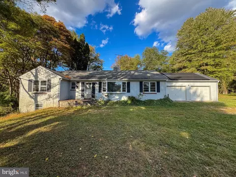 1645 Pikeland Rd, Chester Springs, PA 19425