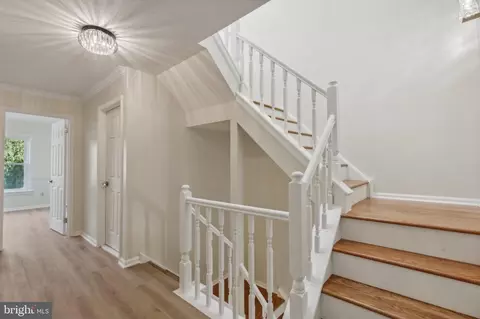 Entry Way - 39 Main St, Chesterbrook, PA 19087 photo 2 of 3