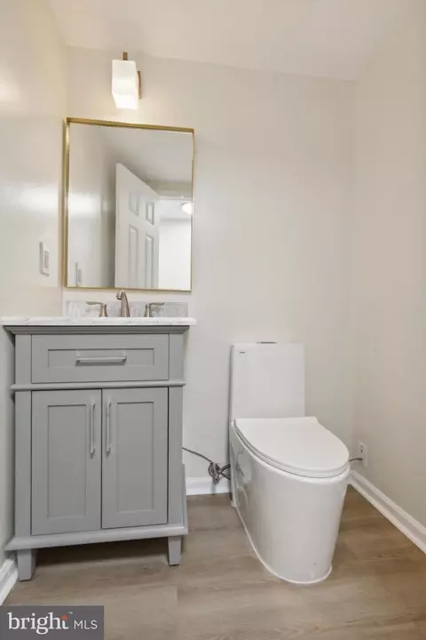 Bath - 39 Main St, Chesterbrook, PA 19087 photo 4 of 4