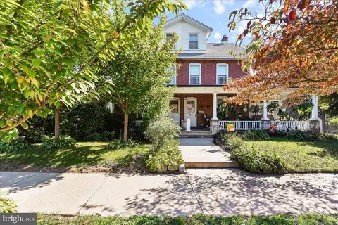275 Penn Ave, Oxford, PA 19363