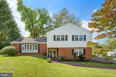 840 Easter Dr, West Chester, PA 19382