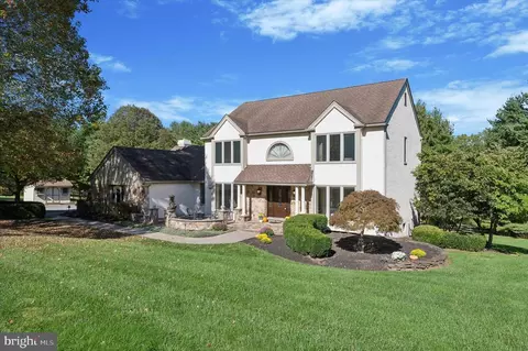 867 Chandlee Dr, West Chester, PA 19382