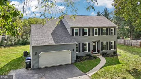 22 Summit Rd, Malvern, PA 19355 photo 2