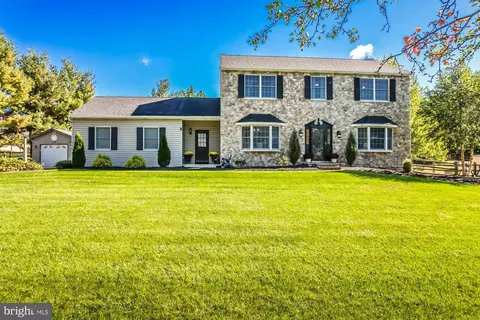 24 Ramblewood Dr, Glenmoore, PA 19343