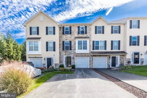 50 Lukens Mill Dr, Coatesville, PA 19320