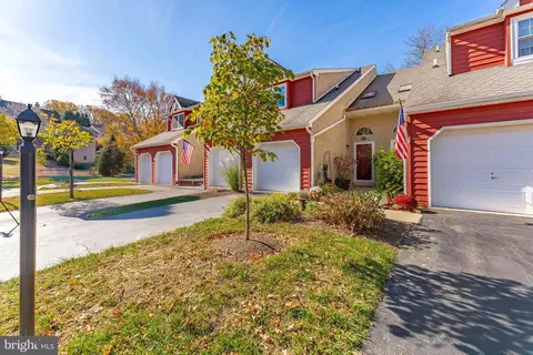 107 Fairfield Ct, West Chester, PA 19382
