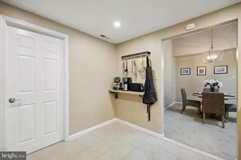 Entry Way - 609 Mountainview Dr, Chesterbrook, PA 19087 photo 2 of 6