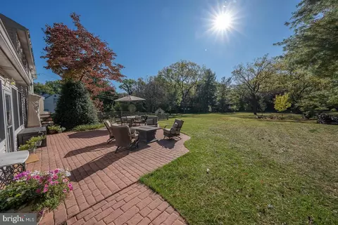 Exterior - 576 Park Ridge Dr, Wayne, PA 19087 photo 5 of 10